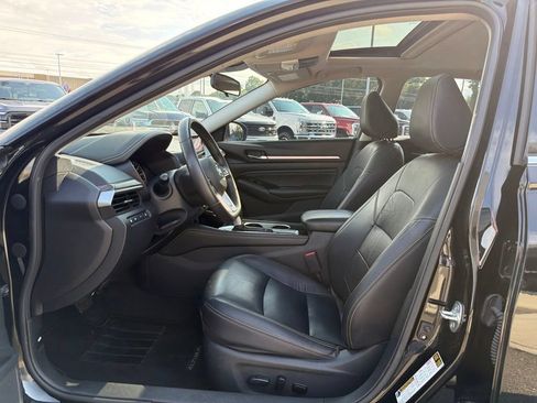 Used 2021 Nissan Altima 2.5 SL FWD image 11