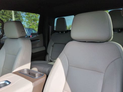 Used 2022 GMC Sierra 1500 SLT w/ SLT Premium Plus Package AWD/4WD image 8