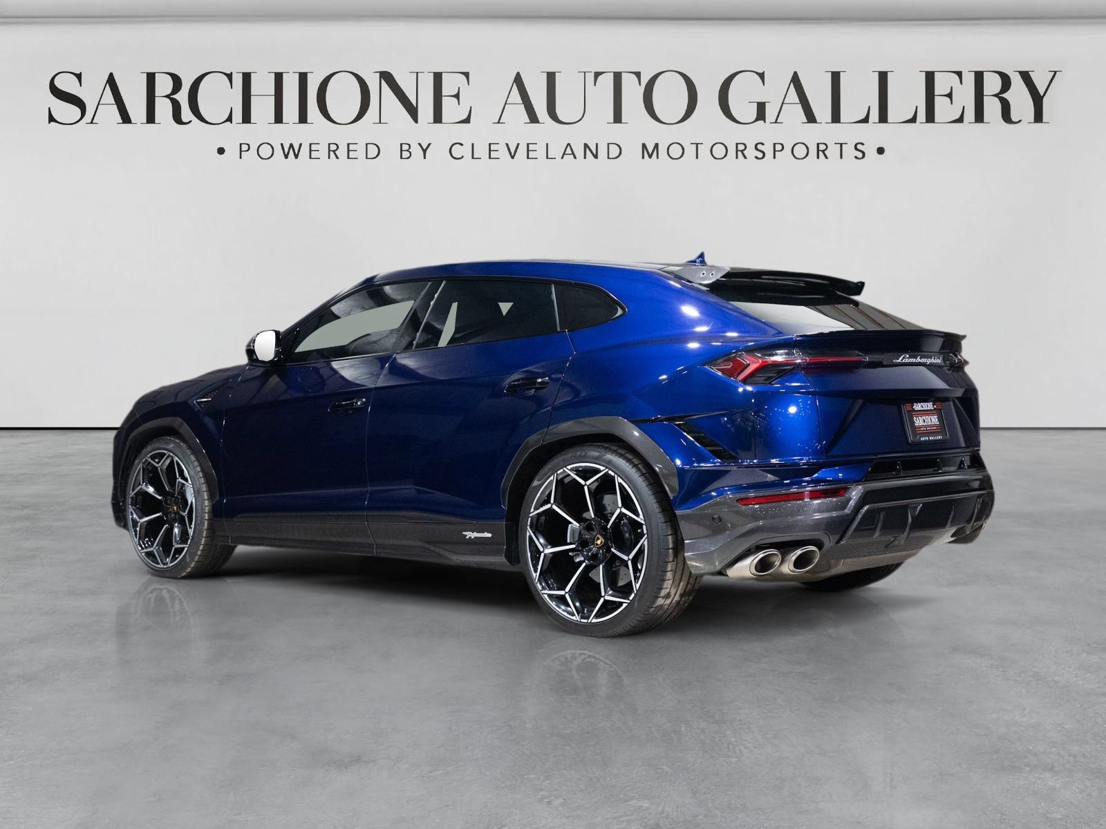 Used 2024 Lamborghini Urus Performante AWD/4WD image 2