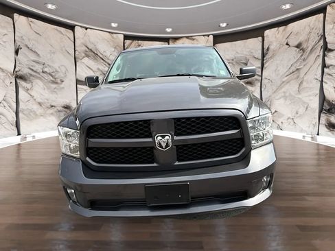 Used 2017 RAM 1500 Express w/ Express Value Package AWD/4WD image 8