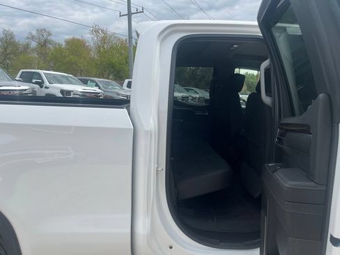 Used 2023 GMC Sierra 1500 SLE AWD/4WD image 28