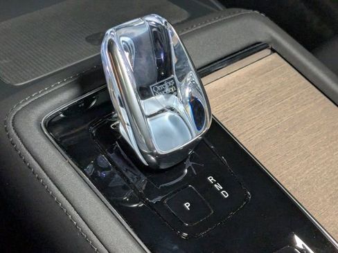 New 2026 Volvo XC90 B5 Plus w/ Protection Package image 20