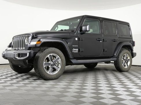 Used 2018 Jeep Wrangler Unlimited Sahara image 1