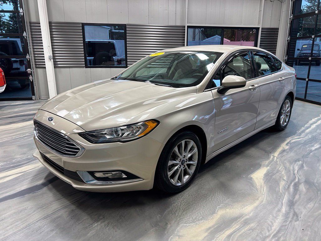 Used 2017 Ford Fusion SE FWD image 32