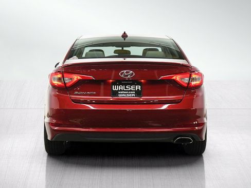 Used 2016 Hyundai Sonata SE FWD image 4