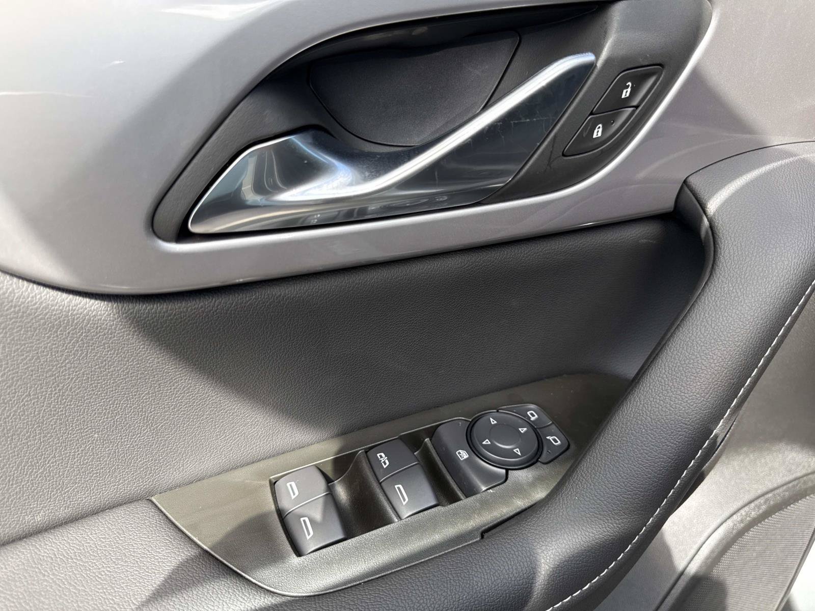New 2026 Chevrolet Blazer LT FWD image 18