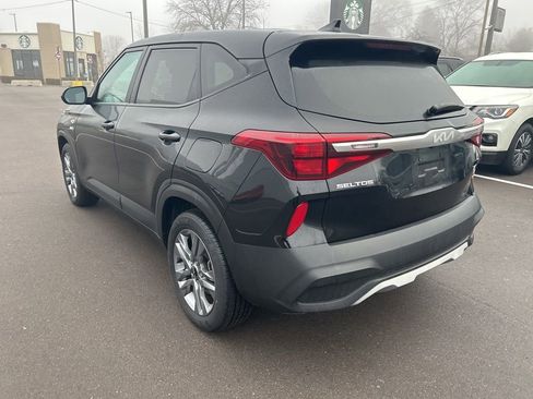 Used 2023 Kia Seltos LX AWD/4WD image 7