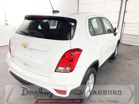 Used 2020 Chevrolet Trax LS FWD image 8