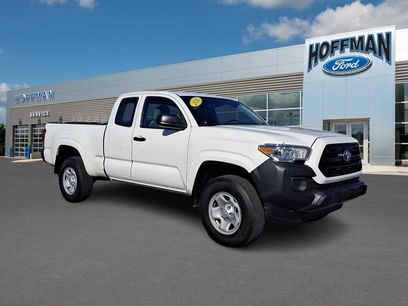Used 2016 Toyota Tacoma SR