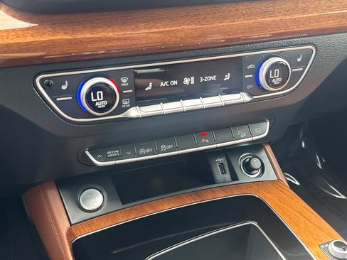 Used 2022 Audi Q5 2.0T Premium Plus AWD/4WD image 26