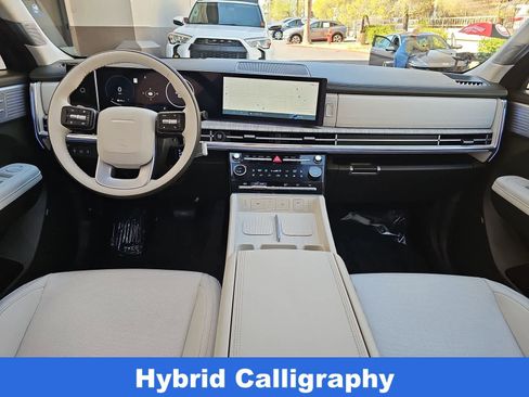 Used 2025 Hyundai Santa Fe Calligraphy FWD image 14
