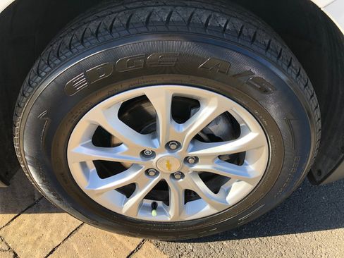 Used 2020 Chevrolet Equinox LT image 7