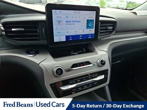 Used 2023 Ford Explorer XLT AWD/4WD image 30