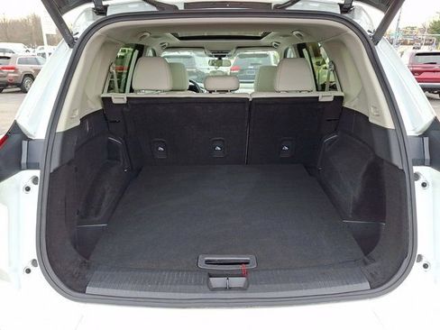 Used 2024 Nissan Rogue SV w/ SV Premium Package image 34