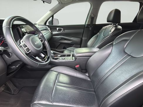 Used 2023 Kia Sorento S w/ Panoramic Sunroof Package FWD image 11