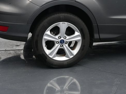 Used 2013 Ford Escape SE FWD image 10