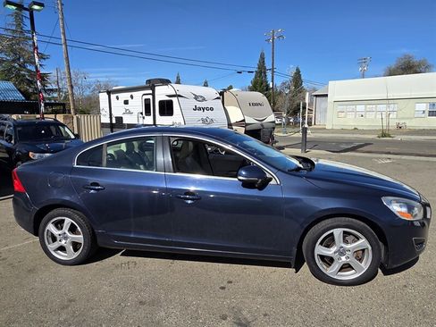 Used 2012 Volvo S60 T5 image 6