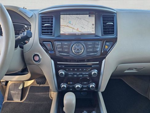 Used 2015 Nissan Pathfinder Platinum image 29