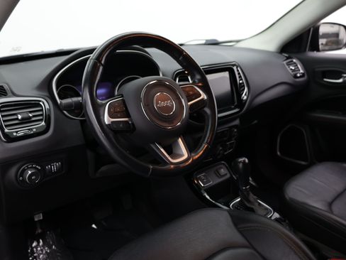 Used 2020 Jeep Compass Limited FWD image 12