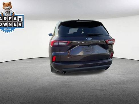 Used 2023 Ford Escape ST-Line w/ Tech Pack #1 AWD/4WD image 8