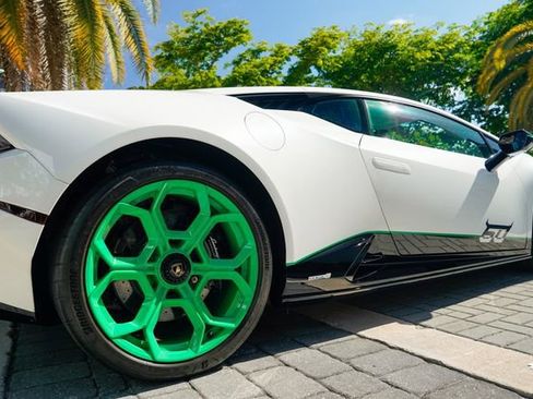 Used 2023 Lamborghini Huracan Tecnica RWD image 29