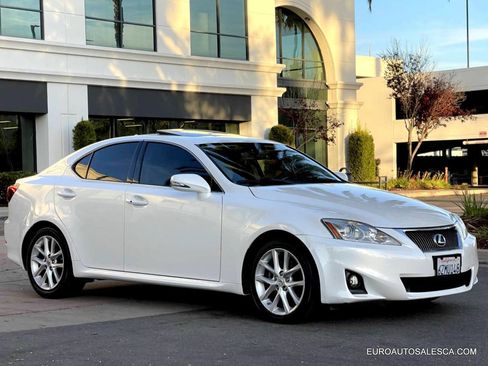 Used 2013 Lexus IS 250 Base 4dr Sedan w/ Premium Pkg Value Edition image 8