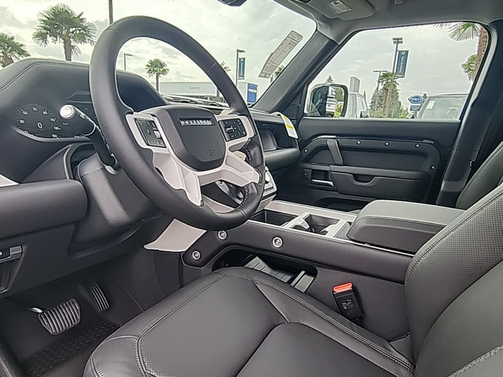 New 2026 Land Rover Defender 110 S AWD/4WD image 11