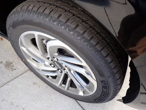 New 2025 Lincoln Navigator Reserve image 10