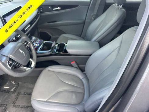 Certified 2022 Lincoln Nautilus Reserve FWD image 19