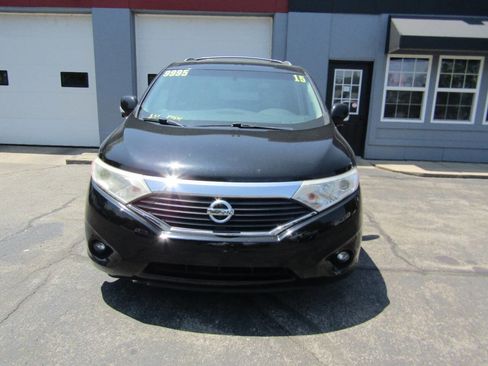 Used 2015 Nissan Quest Platinum image 2
