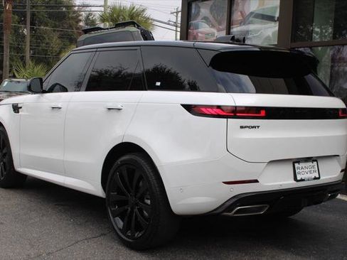 New 2026 Land Rover Range Rover Sport Dynamic SE image 9