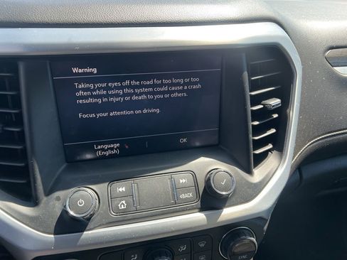 Used 2020 GMC Acadia SLT FWD image 50