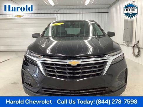 Used 2023 Chevrolet Equinox LS w/ LS Convenience Package image 2