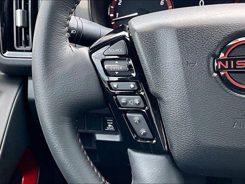 Used 2025 Nissan Frontier Pro-X w/ Pro Convenience Package RWD image 24