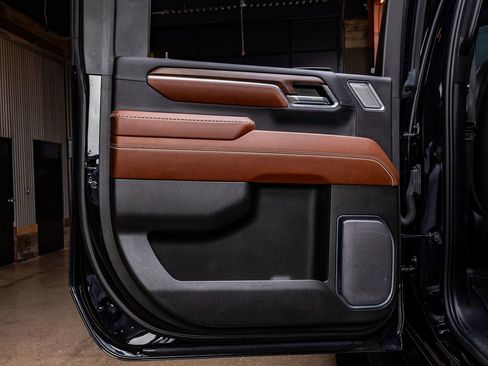 Used 2024 GMC Sierra 2500 Denali Ultimate image 37