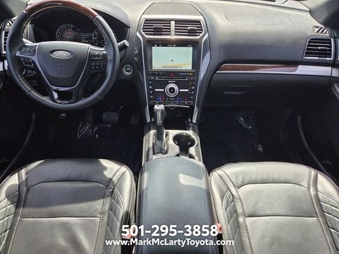 Used 2018 Ford Explorer Platinum AWD/4WD image 12