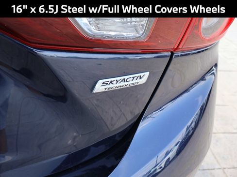 Used 2017 MAZDA MAZDA3 Sport FWD image 11