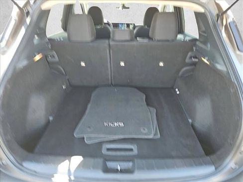 Certified 2025 Nissan Kicks SV FWD image 6