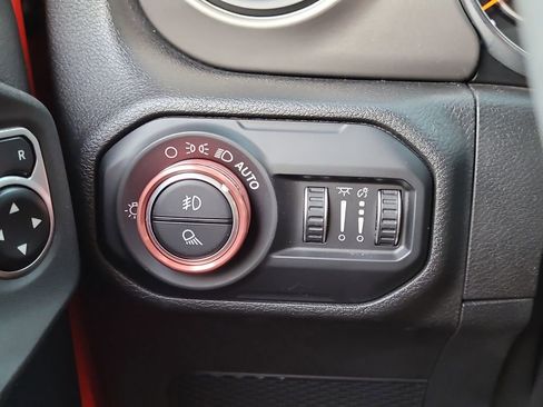 Certified 2020 Jeep Gladiator Sport w/ Quick Order Package 24S image 25