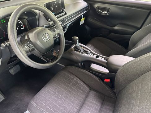 Used 2023 Honda HR-V LX image 4