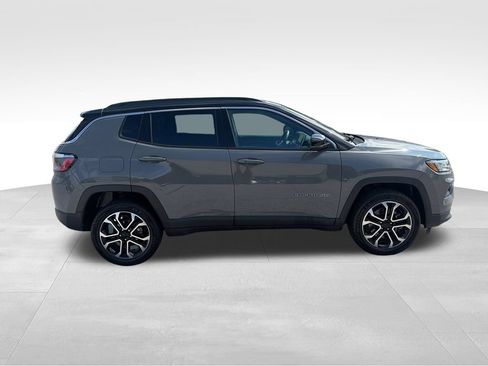 Used 2024 Jeep Compass Limited AWD/4WD image 7