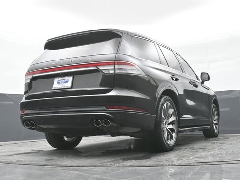 Used 2021 Lincoln Aviator Grand Touring w/ Elements Package Plus image 42