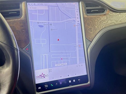 Used 2021 Tesla Model S Long Range Plus image 9