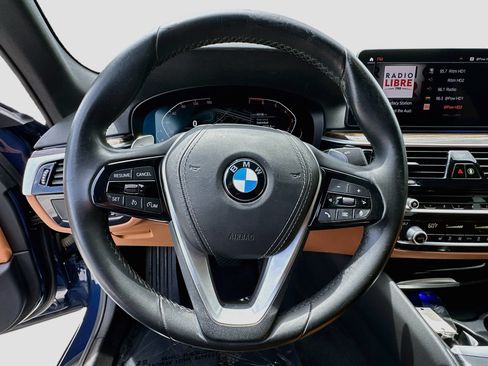 Used 2023 BMW 530i w/ Convenience Package RWD image 11