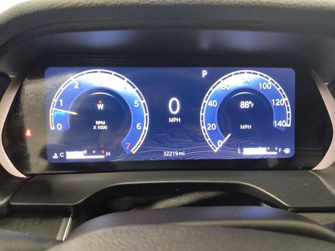 Used 2023 Jeep Grand Cherokee Altitude AWD/4WD image 23