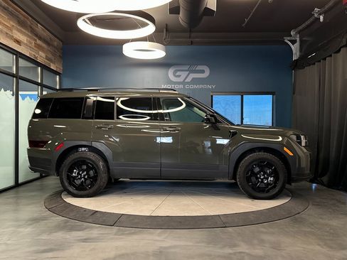 Used 2024 Hyundai Santa Fe XRT image 2