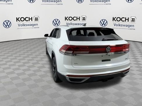 New 2026 Volkswagen Atlas Cross Sport SEL AWD/4WD image 8