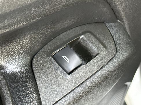 Used 2022 Chevrolet Equinox LT image 31