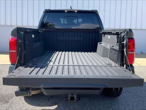 Used 2025 Toyota Tacoma TRD Off-Road w/ TRD Off Road Upgrade Package AWD/4WD image 41