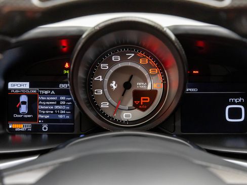 Used 2020 Ferrari GTC4Lusso T RWD image 45